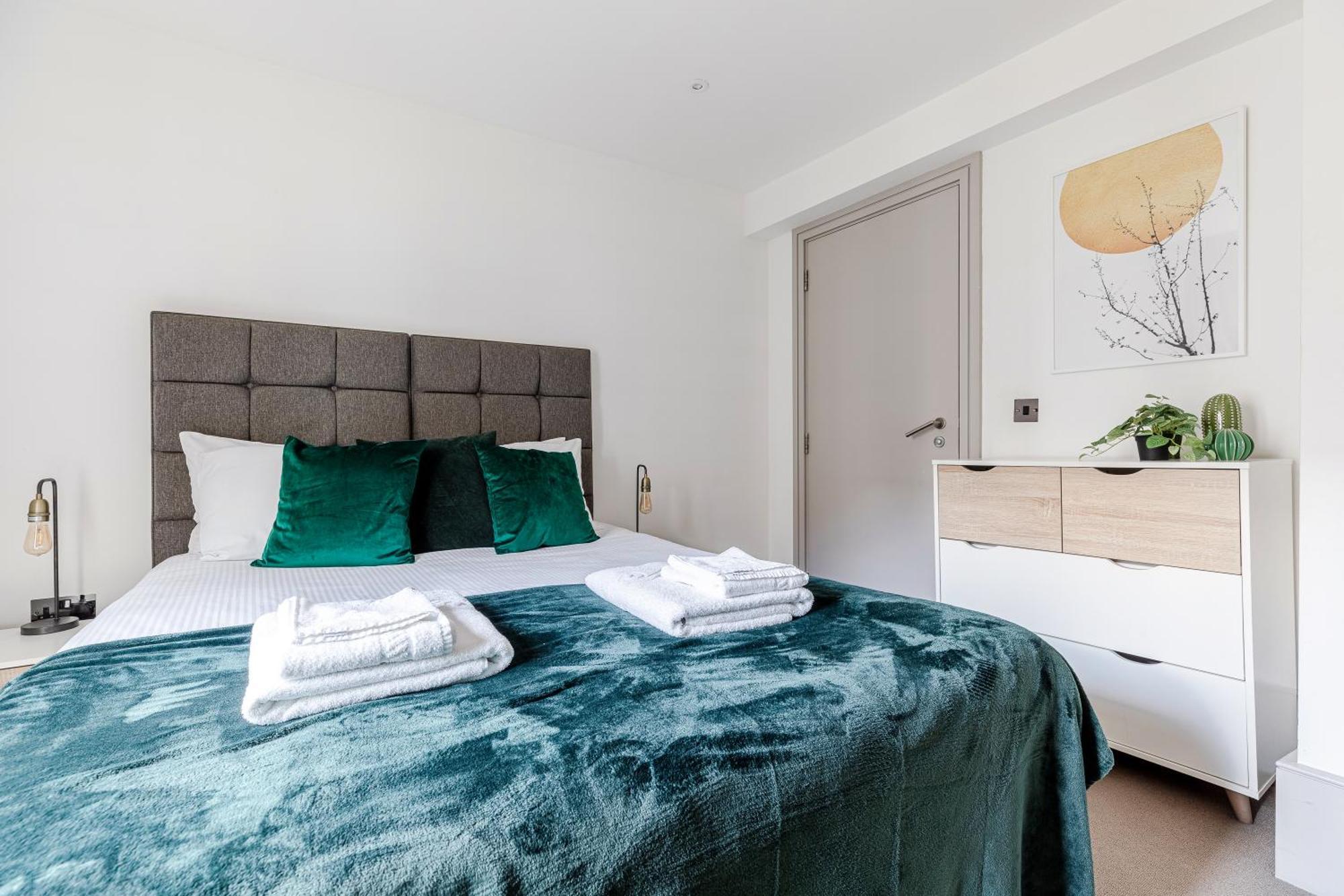 Prime Gloucester Road Апартаменты *